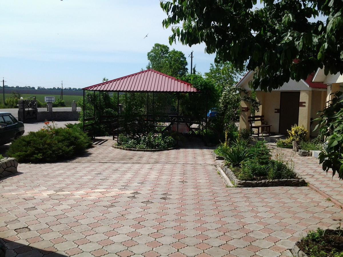 Motel Beregynya Yuzhnoukrainsk Zewnętrze zdjęcie