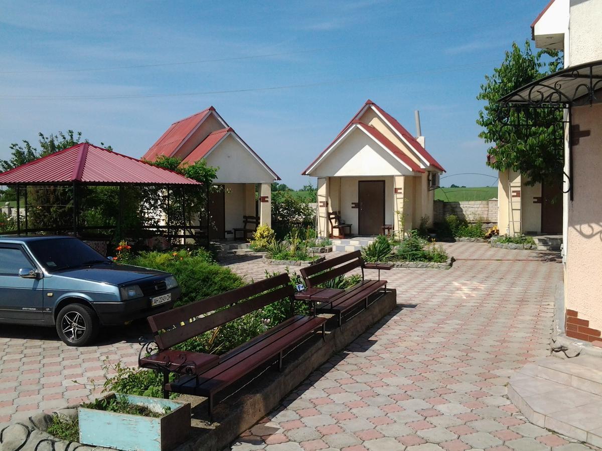 Motel Beregynya Yuzhnoukrainsk Zewnętrze zdjęcie