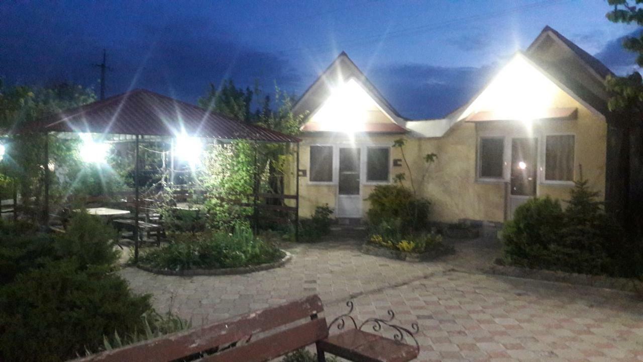 Motel Beregynya Yuzhnoukrainsk Zewnętrze zdjęcie