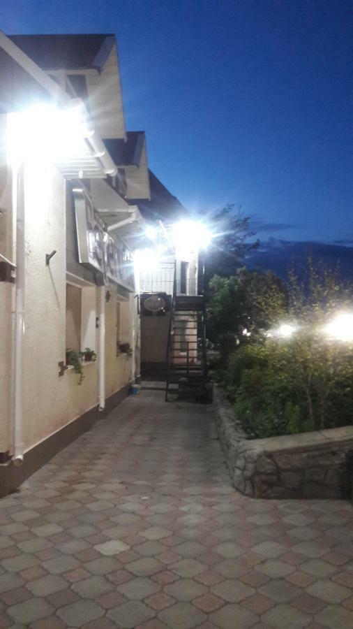 Motel Beregynya Yuzhnoukrainsk Zewnętrze zdjęcie