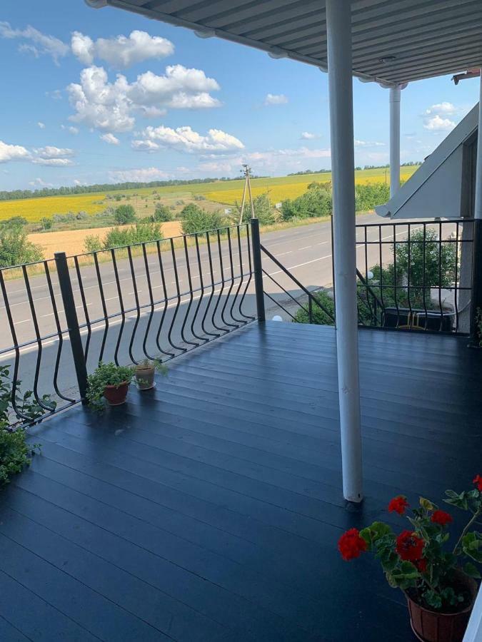 Motel Beregynya Yuzhnoukrainsk Zewnętrze zdjęcie