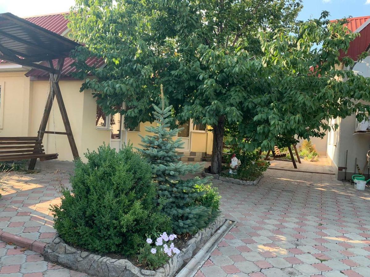 Motel Beregynya Yuzhnoukrainsk Zewnętrze zdjęcie
