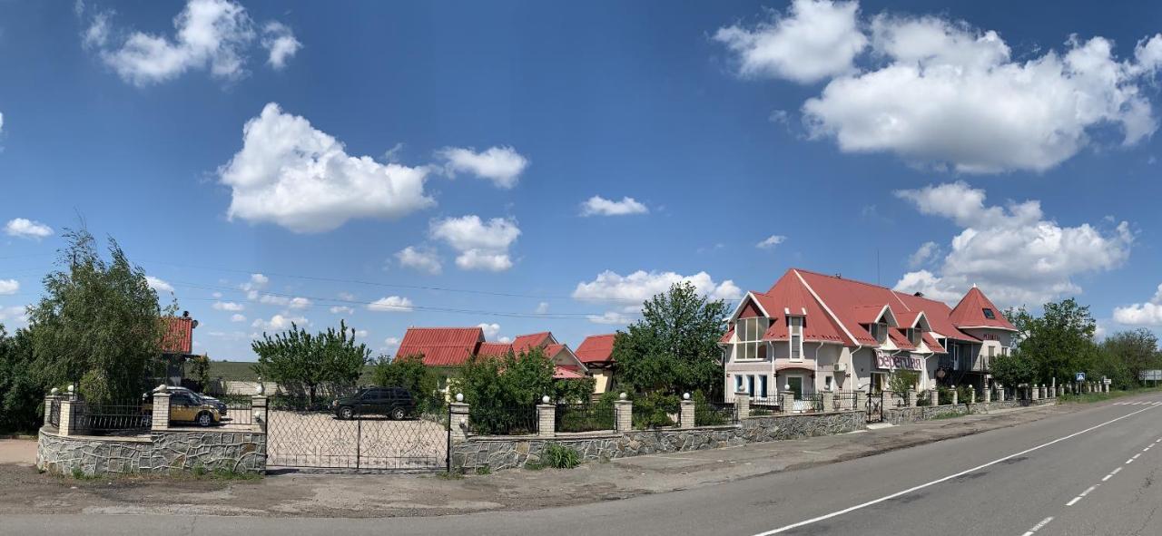 Motel Beregynya Yuzhnoukrainsk Zewnętrze zdjęcie